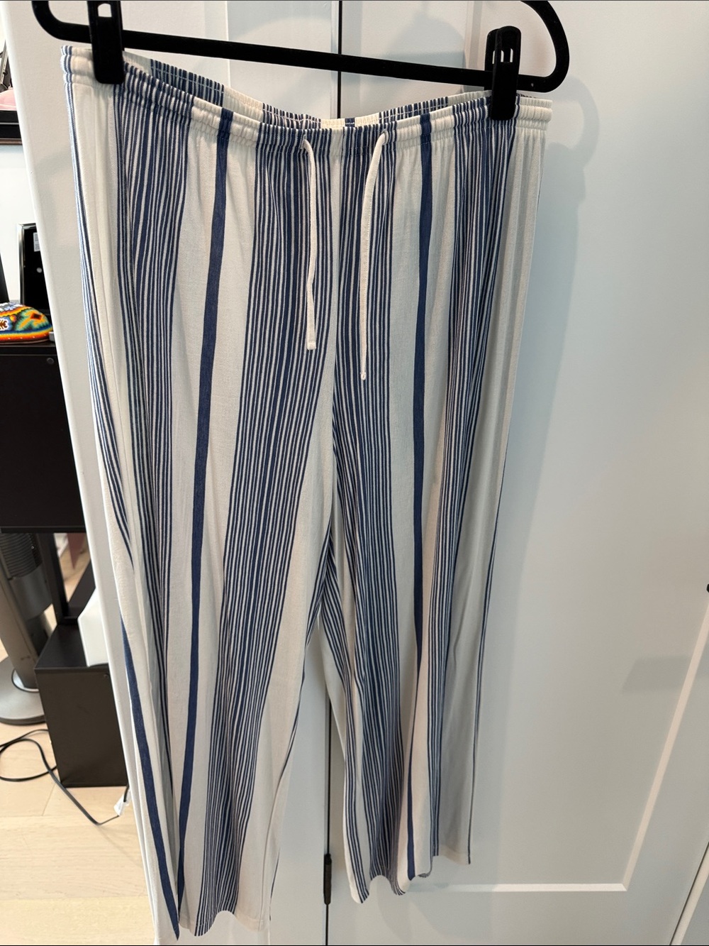 H&M creamy white and Blue Vertical Stripes wide leg pants